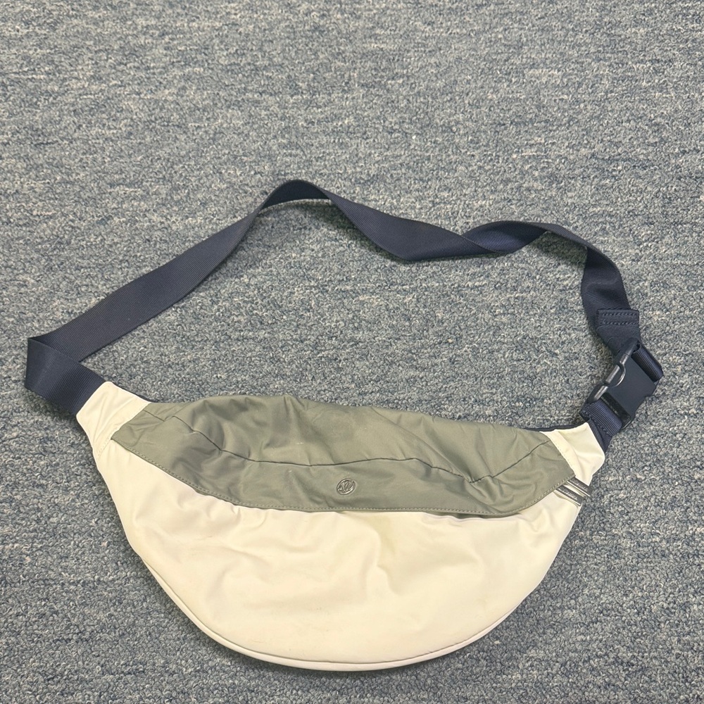 Lululemon Fanny pack